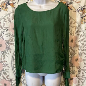 🆕 ModCloth Green Lightweight Pullover Blouse Ties at Ends of Arms 3/4 Sleeves